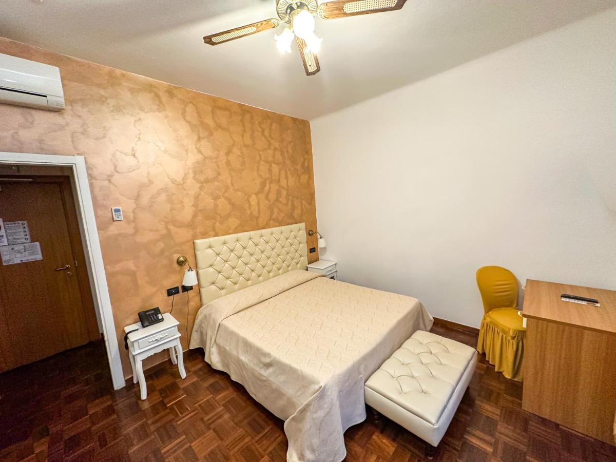 Hotel Dell'Orto Chiavari Dış mekan fotoğraf